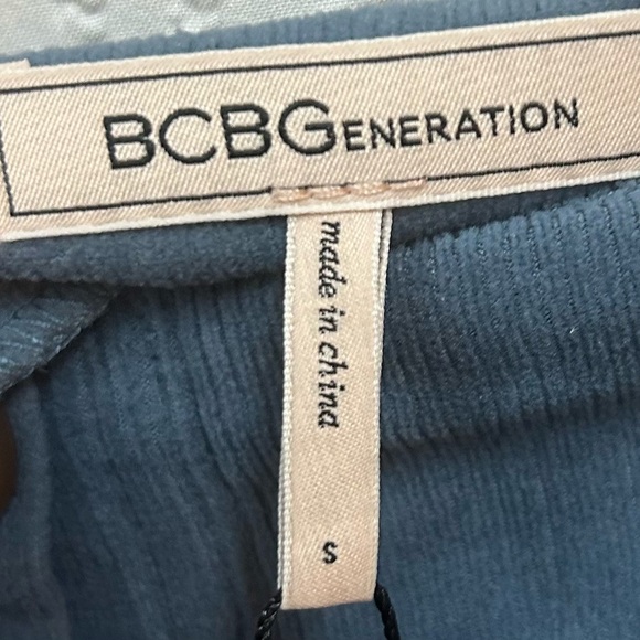 NWT BCBG Generation Small Soft Corduroy Mini Skirt in Night Blue - Picture 4 of 8